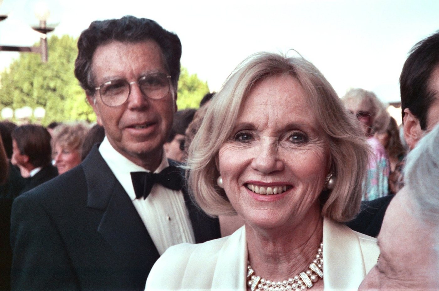 Eva Marie Saint with her husband, director Jeffrey Hayden, at an awards event in 1990, decades before the celebrity death of the Oscar-winning actress at 102
